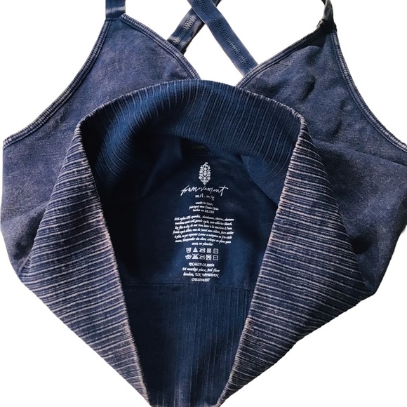Free People - Good Karma Cropped Top in Deep Navy M/L - Picture 9 of 16